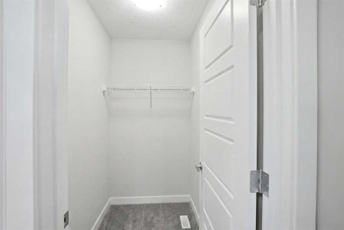 60 Redstone Grove Ne, Calgary, AB - Indoor