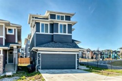 47 Amblefield Grove NWCalgary, AB T3P 2B7
