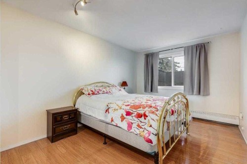 104-335 Garry Crescent Ne, Calgary, AB - Indoor Photo Showing Bedroom
