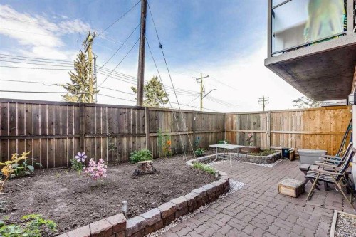 104-335 Garry Crescent Ne, Calgary, AB - Outdoor