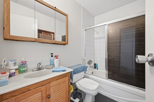 54 Pennsburg Way Se, Calgary, AB 