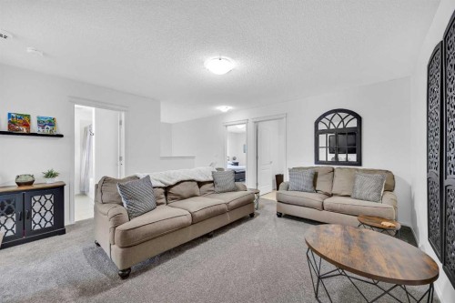 30 Cranarch View Se, Calgary, AB - Indoor Photo Showing Living Room