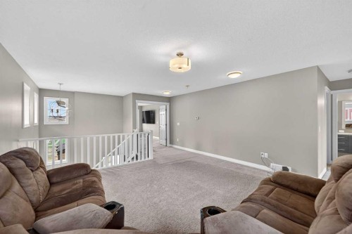 30 Evansborough View Nw, Calgary, AB - Indoor Photo Showing Other Room