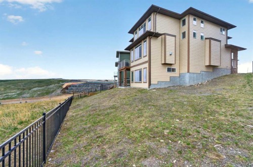 30 Evansborough View Nw, Calgary, AB - Outdoor