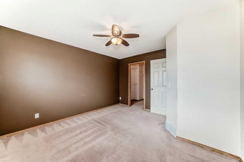 152 Country Hills Villas Nw, Calgary, AB - Indoor Photo Showing Other Room