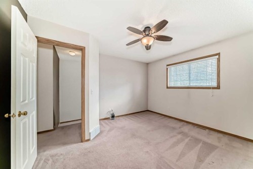 152 Country Hills Villas Nw, Calgary, AB - Indoor Photo Showing Other Room