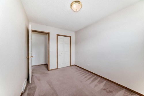 152 Country Hills Villas Nw, Calgary, AB - Indoor Photo Showing Other Room