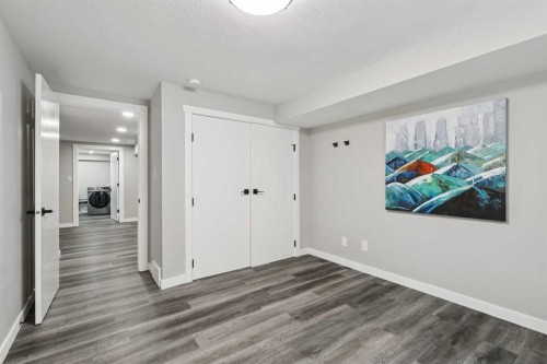 7116 Hunterwood Road Nw, Calgary, AB - Indoor Photo Showing Other Room