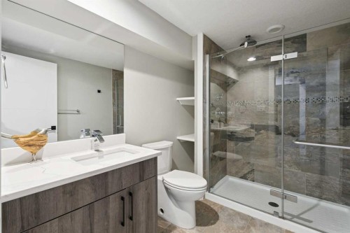 7116 Hunterwood Road Nw, Calgary, AB - Indoor Photo Showing Bathroom