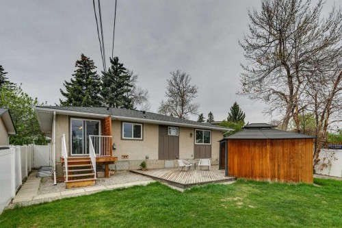 7116 Hunterwood Road Nw, Calgary, AB - Outdoor With Deck Patio Veranda