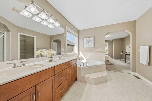94 Kincora Gardens, Calgary, AB - Indoor Photo Showing Bathroom