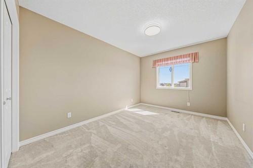 94 Kincora Gardens, Calgary, AB - Indoor Photo Showing Other Room