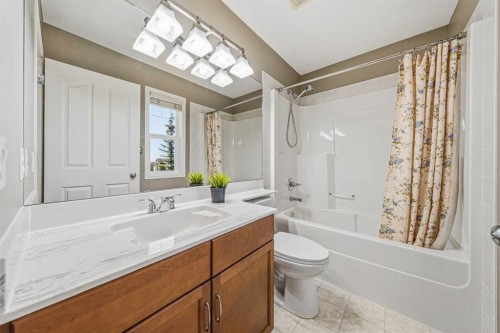 94 Kincora Gardens, Calgary, AB - Indoor Photo Showing Bathroom