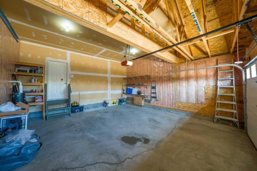 94 Kincora Gardens, Calgary, AB - Indoor Photo Showing Garage