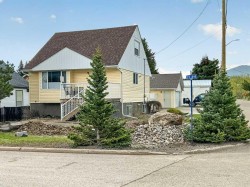 7704 23 Avenue Coleman, AB T0K 0M0