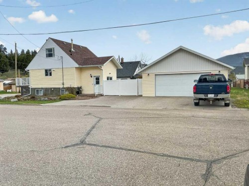 7704 23 Avenue, Coleman, AB - Outdoor