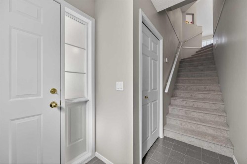 3106-7171 Coach Hill Road Sw, Calgary, AB - Indoor Photo Showing Other Room