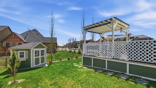 2 Ranchers Green, Okotoks, AB - Outdoor