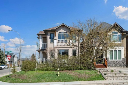 4538 Montgomery Avenue Nw, Calgary, AB - Outdoor With Balcony