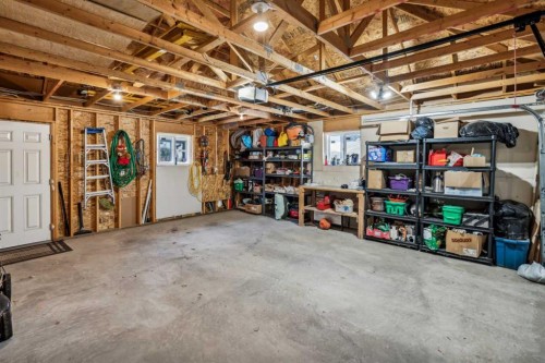 4538 Montgomery Avenue Nw, Calgary, AB - Indoor Photo Showing Basement