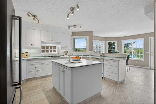 152 Scenic Ridge Crescent Nw, Calgary, AB 