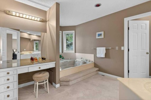152 Scenic Ridge Crescent Nw, Calgary, AB 