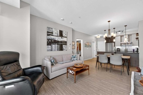 504-122 Mahogany Centre Se, Calgary, AB - Indoor Photo Showing Living Room