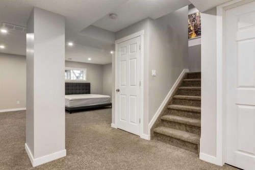 165 Bayside Loop Sw, Airdrie, AB - Indoor Photo Showing Other Room