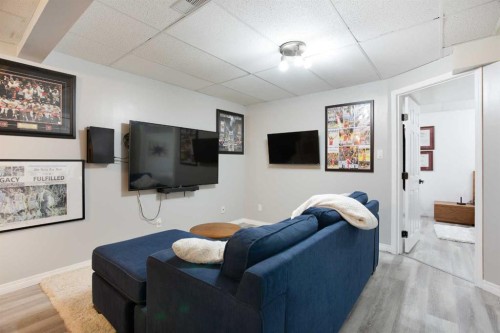 184 Inglewood Cove Se, Calgary, AB - Indoor