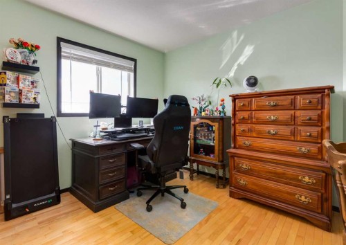 244 Stonegate Close Nw, Airdrie, AB - Indoor Photo Showing Office