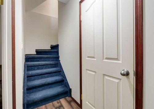 244 Stonegate Close Nw, Airdrie, AB - Indoor Photo Showing Other Room