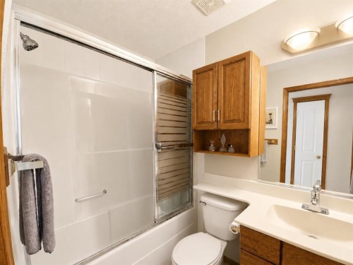 280 Cramond Close Se, Calgary, AB - Indoor Photo Showing Bathroom