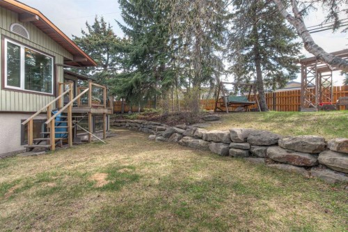 2519 Cherokee Drive Nw, Calgary, AB - Outdoor