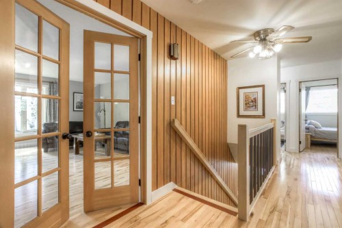 2519 Cherokee Drive Nw, Calgary, AB - Indoor Photo Showing Other Room