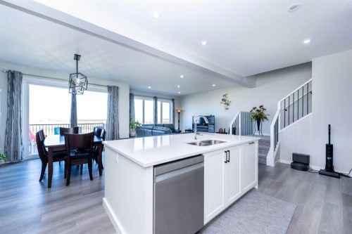 46 Savoy Landing Se, Calgary, AB - Indoor