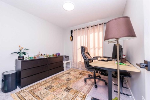 46 Savoy Landing Se, Calgary, AB - Indoor