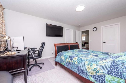 46 Savoy Landing Se, Calgary, AB - Indoor Photo Showing Bedroom