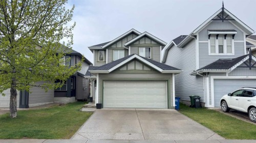 17 Sunset Heights, Cochrane, AB - Outdoor With Facade
