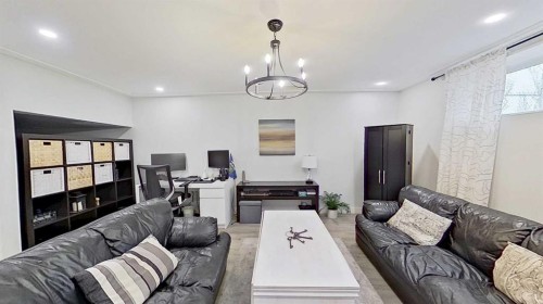 17 Sunset Heights, Cochrane, AB - Indoor