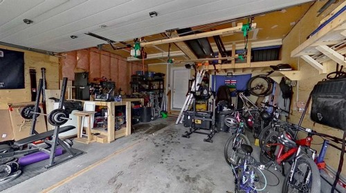 17 Sunset Heights, Cochrane, AB - Indoor