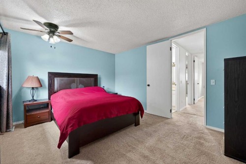 7-14736 Deerfield, Calgary, AB - Indoor Photo Showing Bedroom