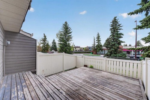 7-14736 Deerfield, Calgary, AB - Outdoor
