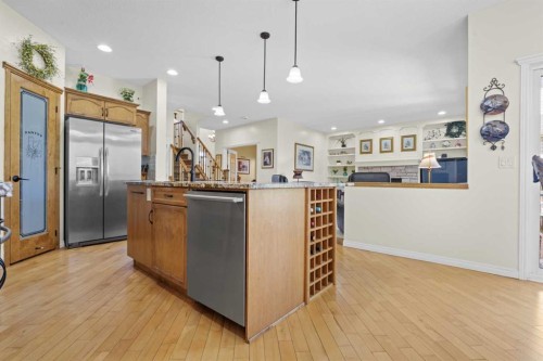 609 Chaparral Drive Se, Calgary, AB - Indoor Photo Showing Kitchen