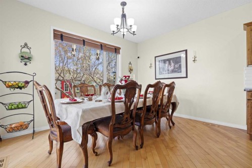 609 Chaparral Drive Se, Calgary, AB - Indoor Photo Showing Dining Room