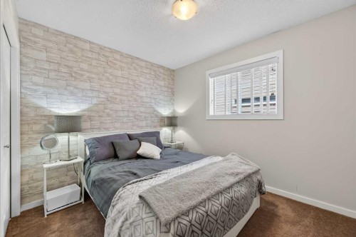 93 Legacy Green Se, Calgary, AB - Indoor Photo Showing Bedroom