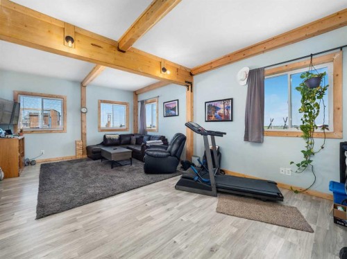 3-31035 Range Road 281, Rural Mountain View County, AB - Indoor Photo Showing Other Room