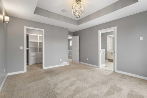 4905 21 Avenue Nw, Calgary, AB - Indoor Photo Showing Other Room