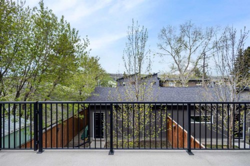4905 21 Avenue Nw, Calgary, AB - Outdoor