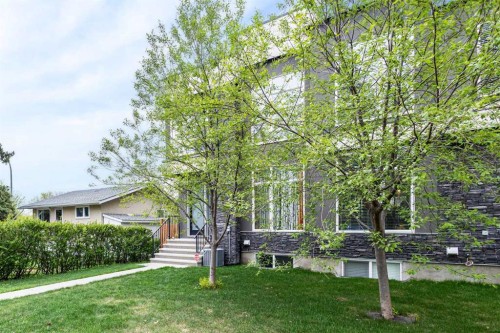 4905 21 Avenue Nw, Calgary, AB - Outdoor