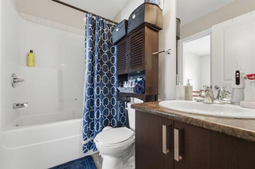 1311-121 Copperpond Common North, Calgary, AB - Indoor Photo Showing Bathroom